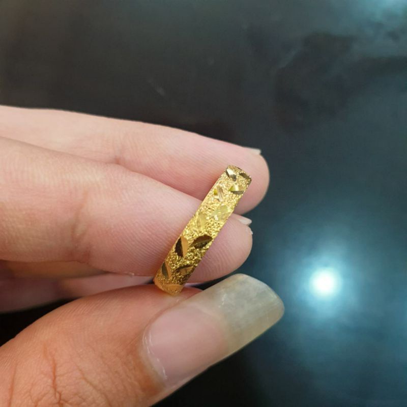 Cincin maspol ukir daun tabur pasir emas asli 24K kadar 97%