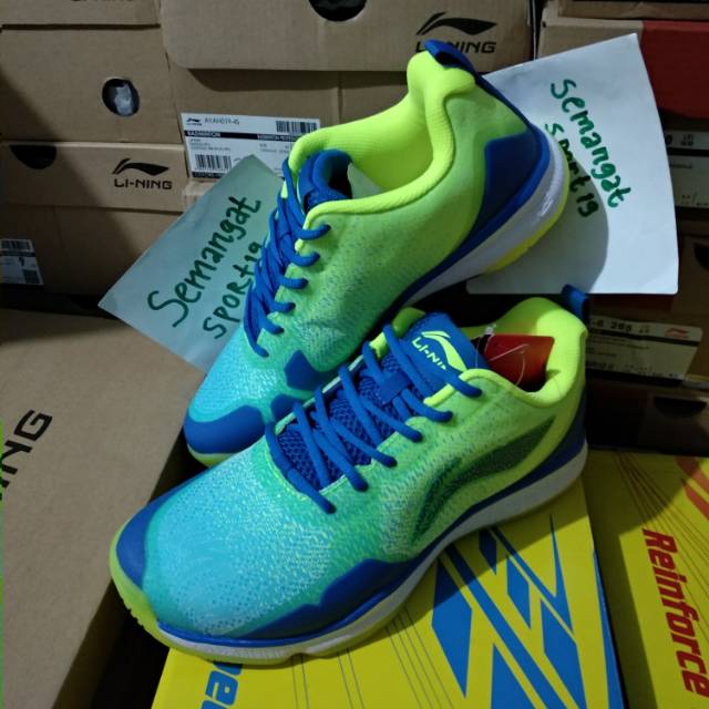 Wind lite/aytp045/lining/sepatu/badminton/bulutangkis/original/aytp 045/windlite