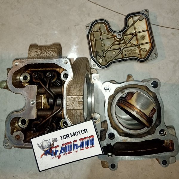 blok block cylinder kap mesin head boring isi set noken as platuk klep piston ori original yamaha vi