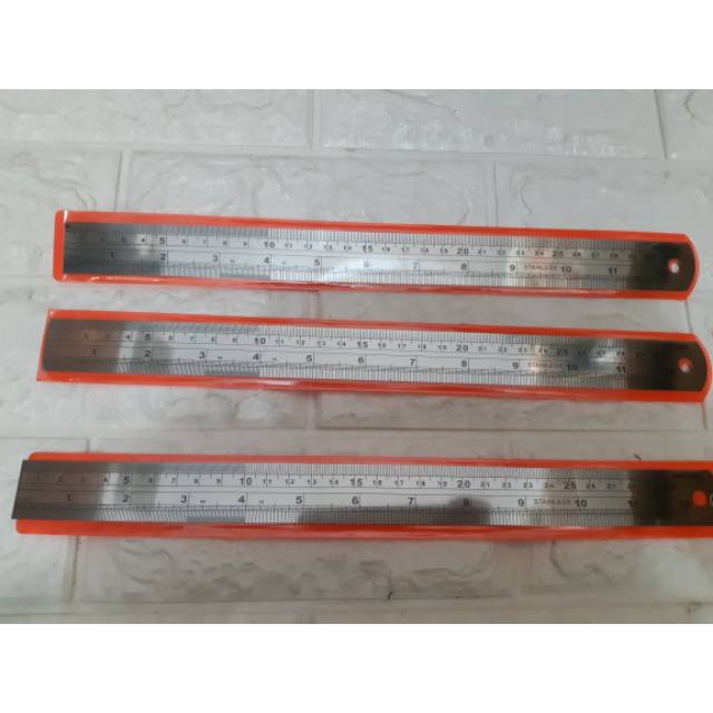 

[1Kg = 48pcs]Penggaris Stainless ukuran 30Cm