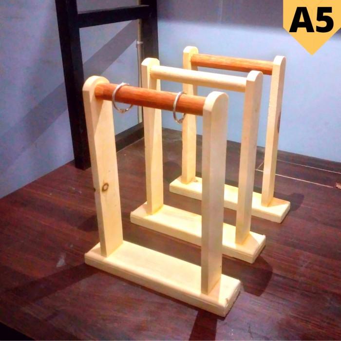 

Videns/ Tempat Menu Holder Kayu / Nomer Meja / Tent Card / Table Number Stand