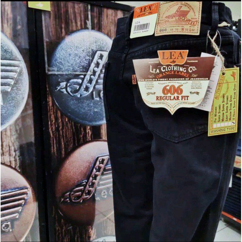 CELANA JEANS PRIA LEA 606 STANDAR FULL BLACK ORIGINAL REGULER RESLETING GUDANG JEANS (COD)