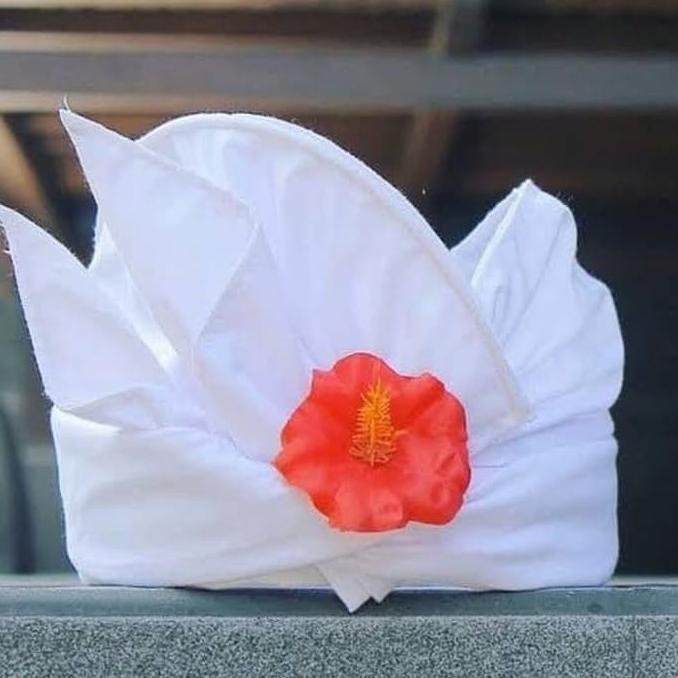 Promo Udeng Putih Ikat Kepala Pria Khas Bali