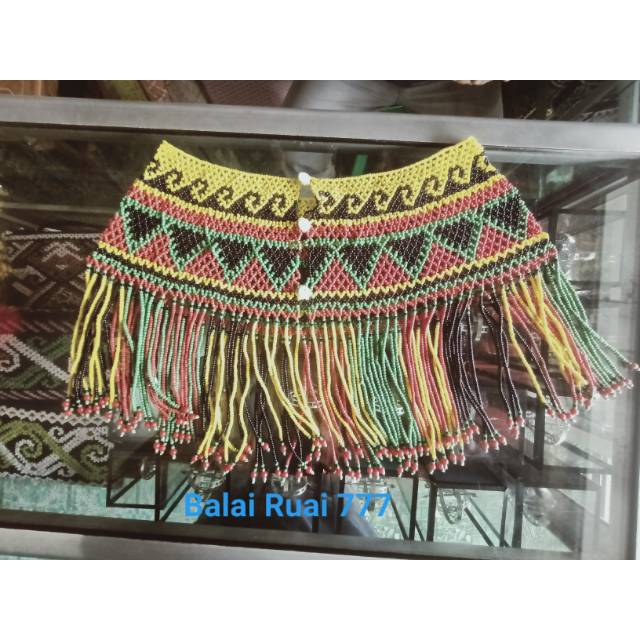Kalung Teratai Etnik Dayak