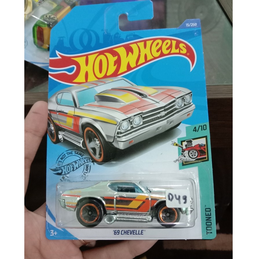 Hotwheels Murah 69 Chevelle silver D49