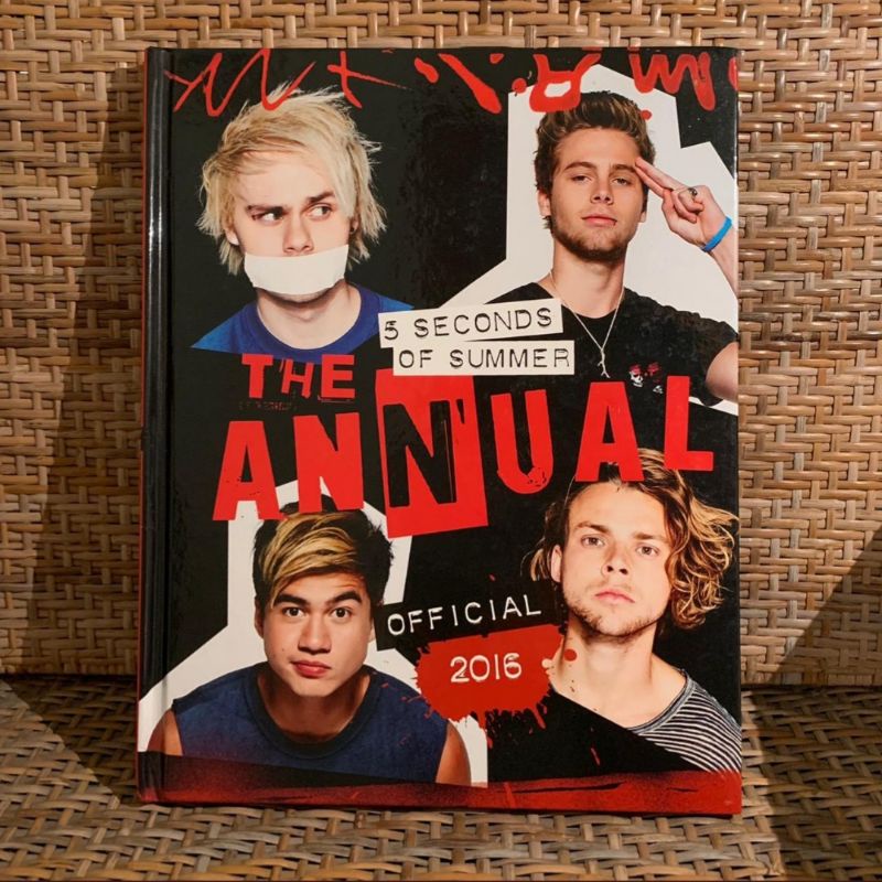 [PRELOVED] 5 Seconds of Summer / 5SOS Official : The Annual 2016