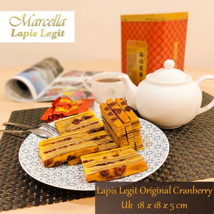 

Kue Lapis MARCELLA LAPIS LEGIT Original Cranberry Size 18x18x5cm