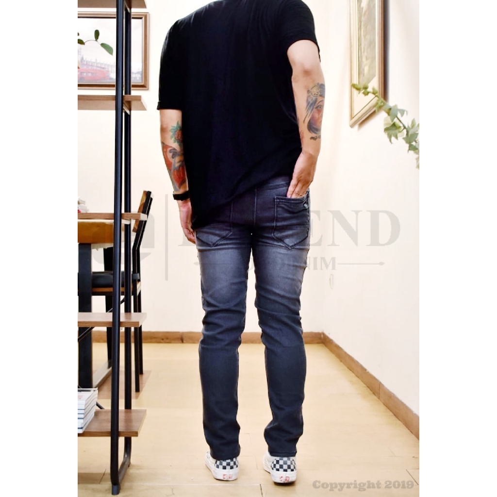 Legend of Denim Celana panjang jeans slimfit warna abu abu Legend of Denim Celana panjang jeans slimfit warna abu abu