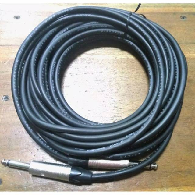 Kabel gitar jadi audio jack 6.5 akai male to akai canare japan 2meter .