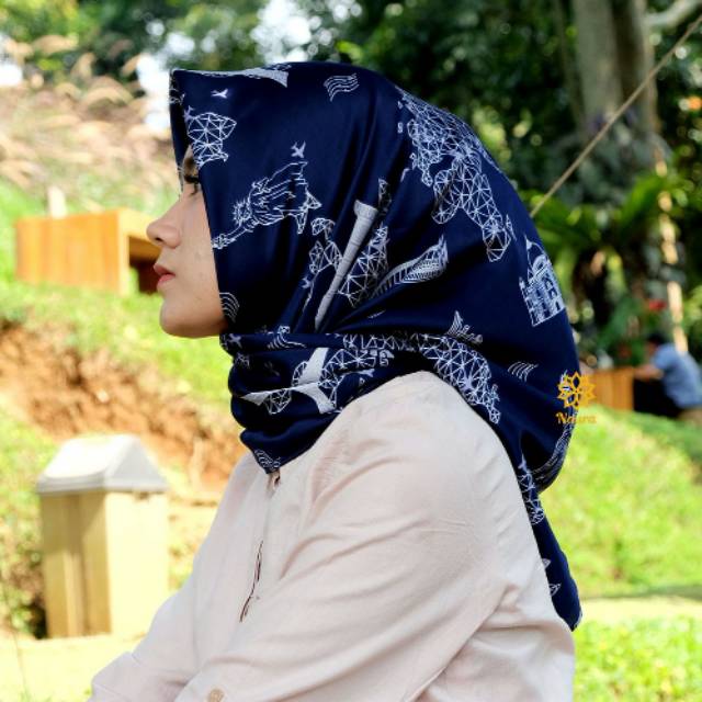 Hijab Square Maxmara