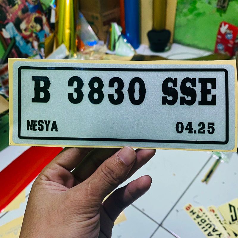 Sticker plat nomer custom visor depan Cuting Sticker plat baru dasar putih new platnomor 1pcs