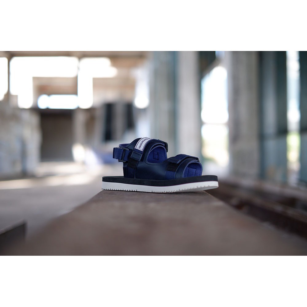 

SADAL SPATU PRIA WANITA KASUAL FASHIONS ID STORE CUTTER NAVY
