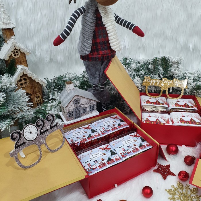 

Paket dekorasi hampers natal christmas parcel hadiah kue kering 19 - Kukis 4 merah.