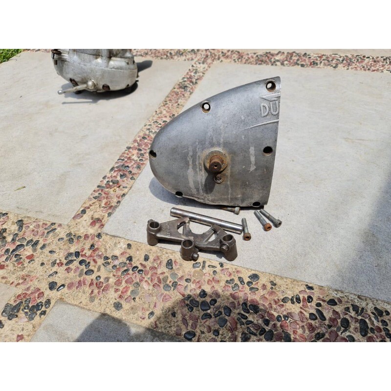 Gearbox cover ducati 175