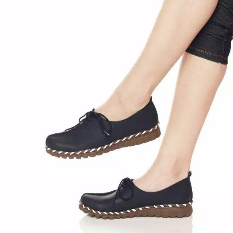 Sepatu Wanita LeeShoes IKD MURAH BERKUALITAS
