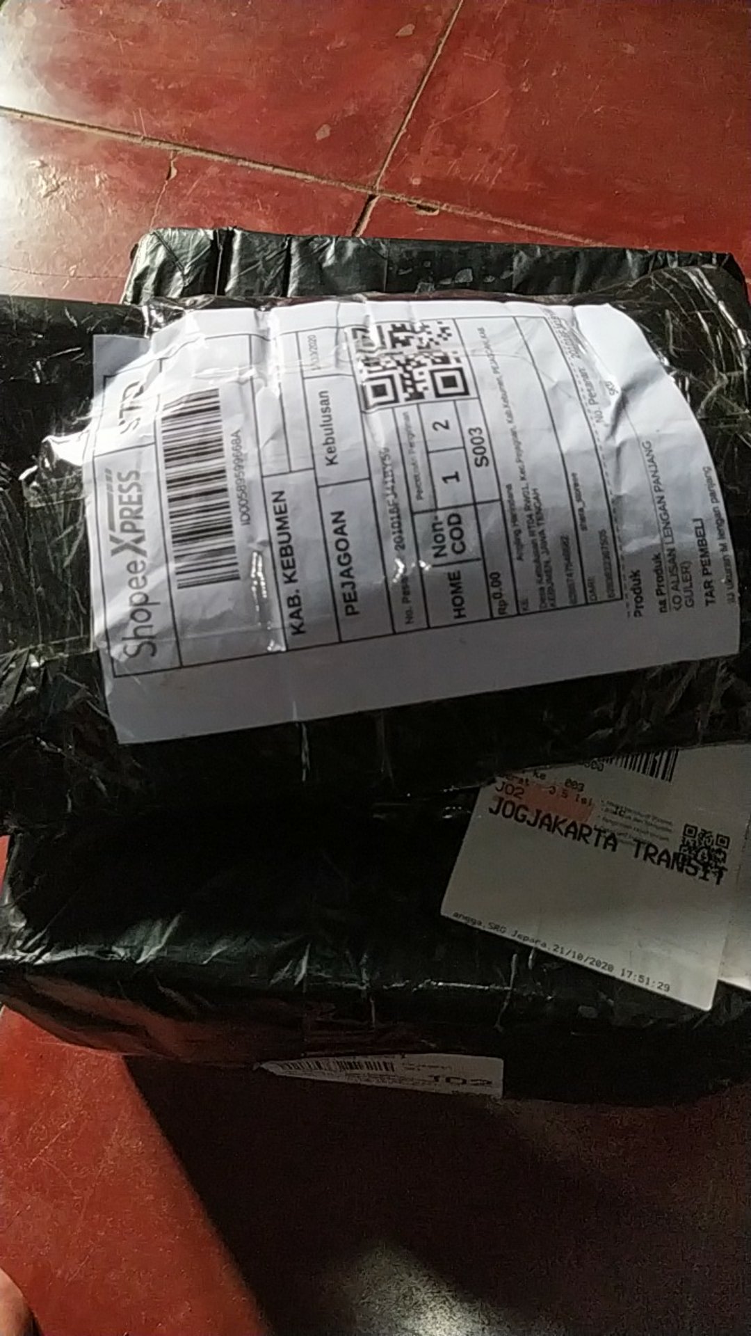 (+ Mika) Kotak Hantaran Perhiasan