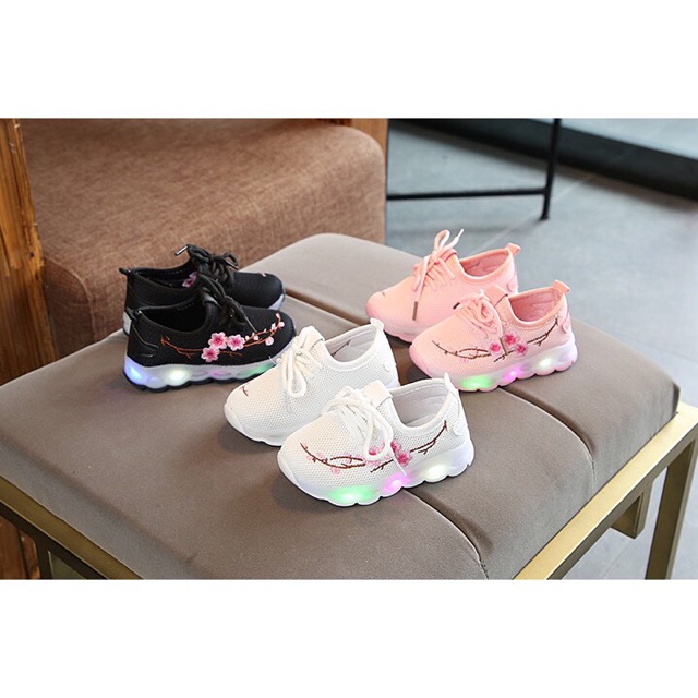 (Kiddiwear)❤️ Sepatu led anak / Sepatu Anak Casual Import Usia 1-5 Tahun Mbk17