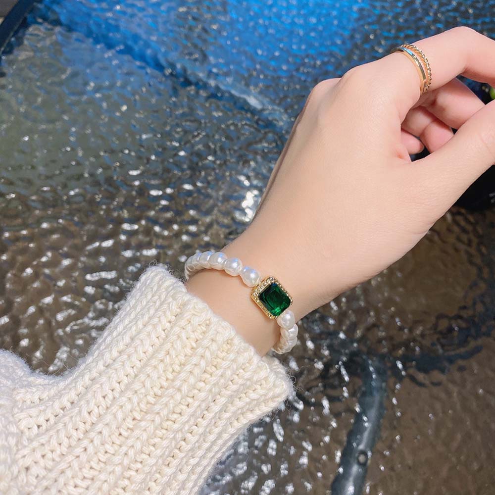 Needway  Fashion Collarbone Chain Elegant Pearl Bracelet Green Glass Necklace Small Fresh Korean Female Sweet Square Retro Choker