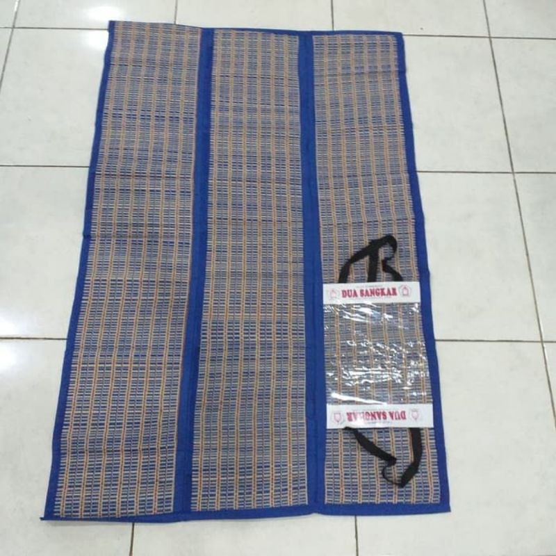 Tikar Mendong Lipat Kecil / Tikar Sajadah / Alas Sajadah / Tikar Piknik Ukuran 120cm x 75cm