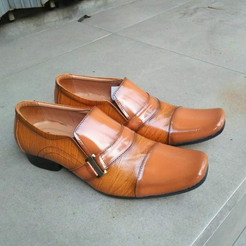 Sepatu pantofel pria kulit asli 100% sampai alasnya