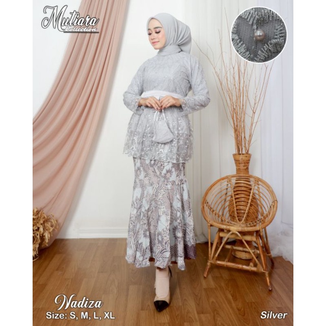 KEBAYA ORIGINAL//BLOUSE NADIZA//By Mutiara Collection