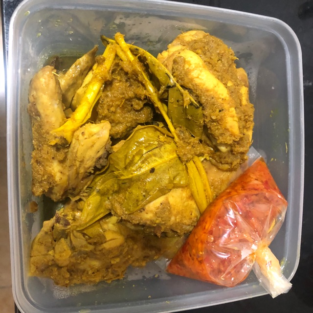 

Ayam Ungkep Bumbu Kuning