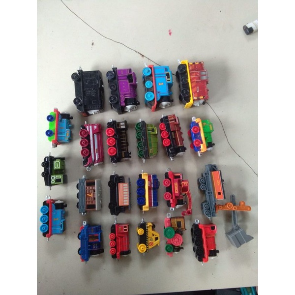 lot17 mainan kereta Thomas n friend dan lain lain campur ORI Mattel Tomy hokben dll