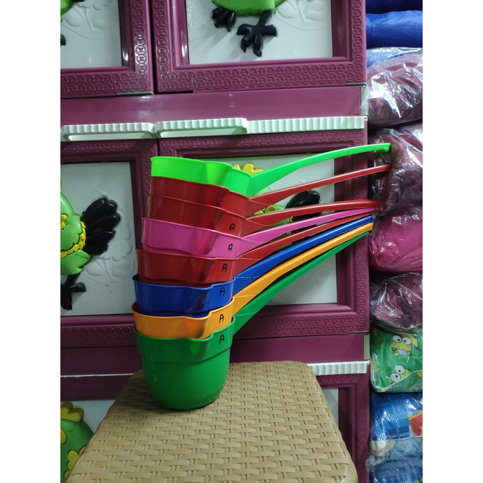 Gayung Mandi - Gayung Plastik Biasa Gagang Panjang-Besar
