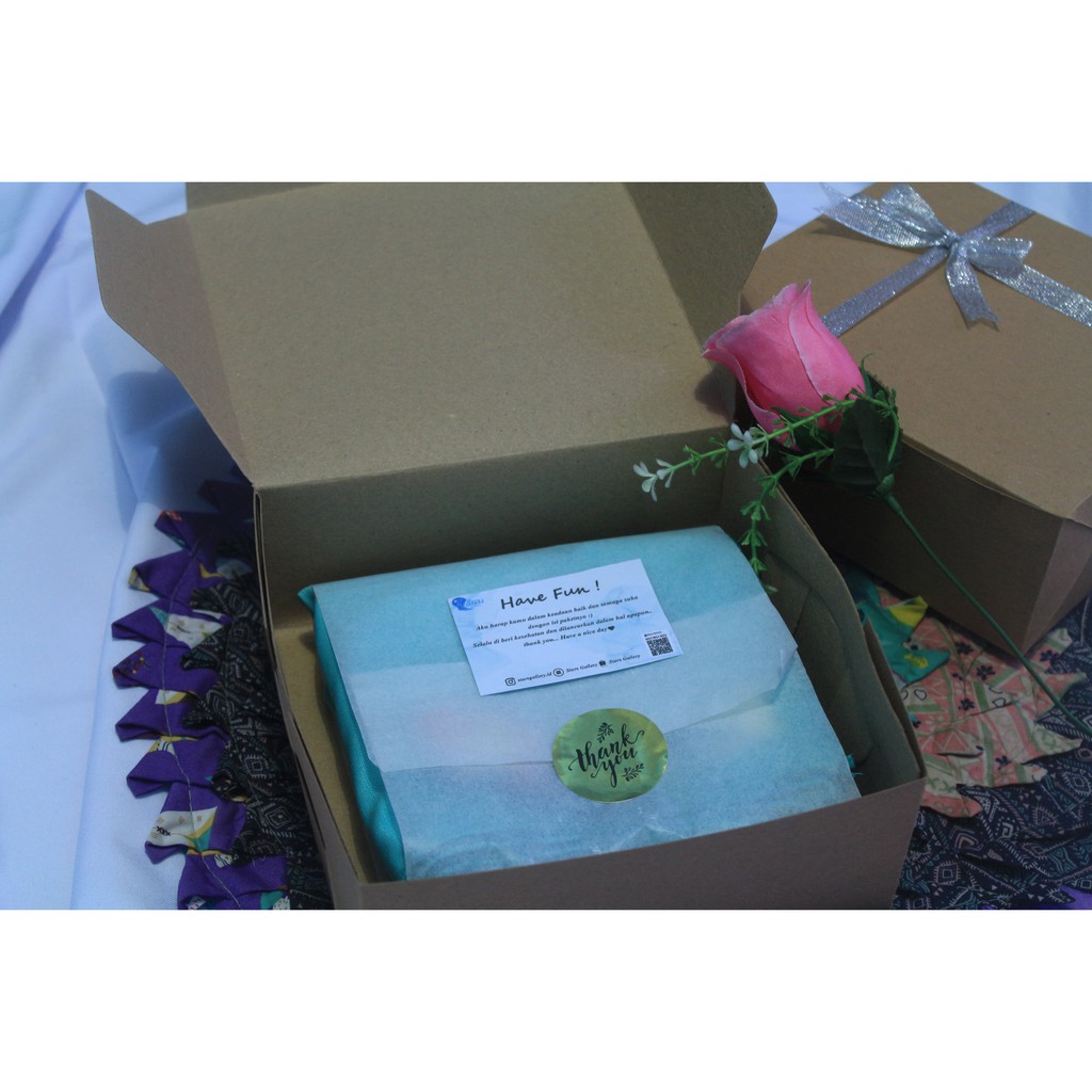 

HAMPERS HIJAB SYAR'I | Gift box | Kado | Hadiah