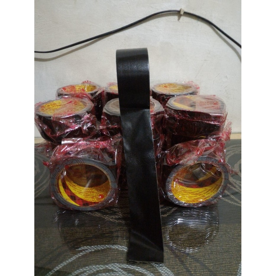 

CLOTH TAPE/LAKBAN KAIN WARNA HITAM TACHIMITA ISI 100 ROLL KHUSUS GOJEK