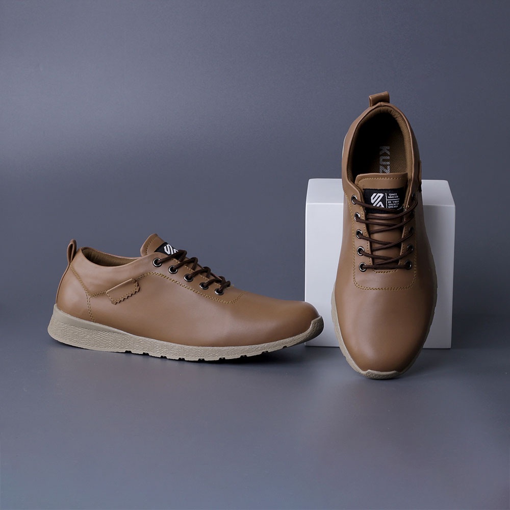 Sepatu Casual Pria Sneakers Kets Keren Terbaru Distro KZTR Original Murah