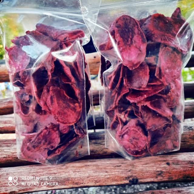 

Keripik ubi jalar ungu