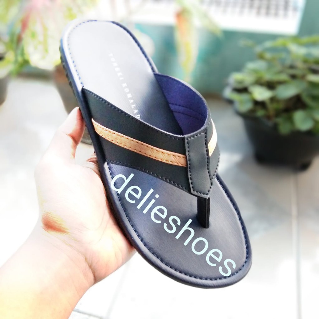 Sandal pria casual yongki komaladi/Sandal casual murah