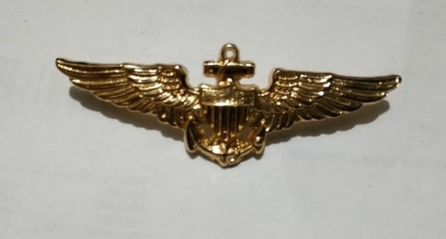 US NAVY AVIATOR BADGE