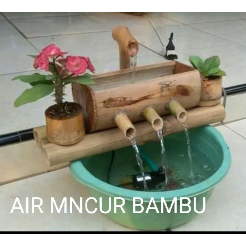 Air mancur dari bambu