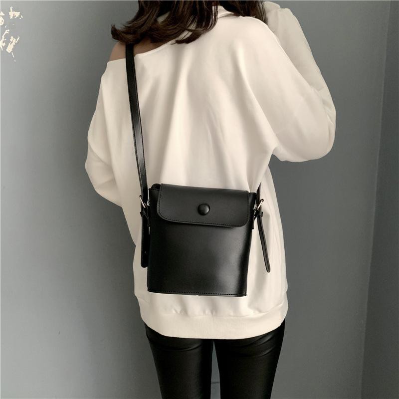 Tas Selempang Wanita Casual Button PU Leather Women Sling Bag