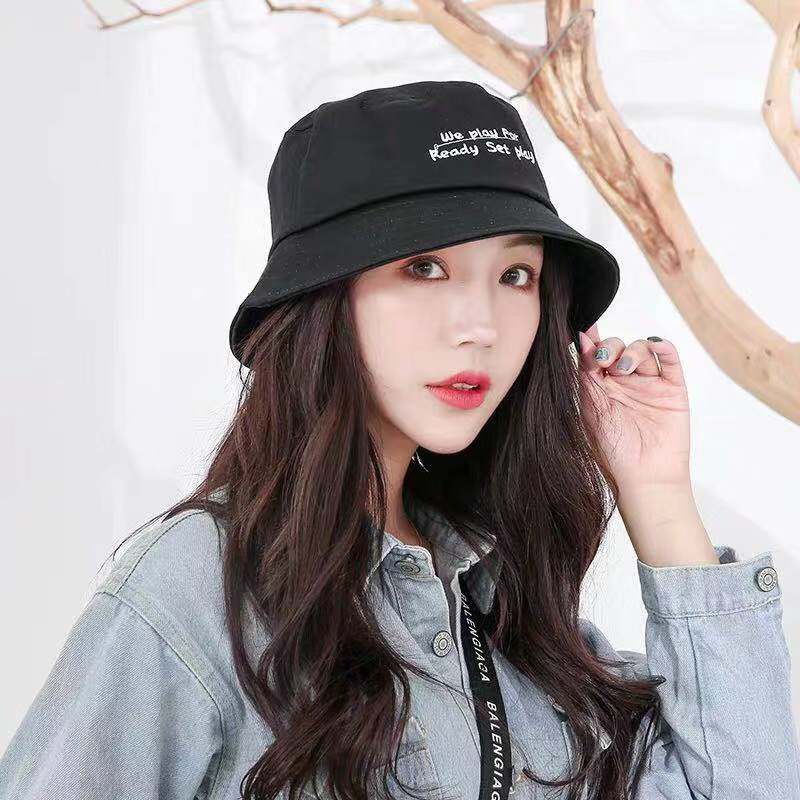 Dua Sisi Bolak Balik Topi Bucket / Fisherman Lipat Motif Print Tulisan Untuk Wanita Hip Hop Style