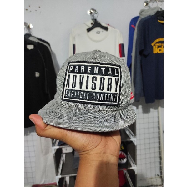 Topi Snapback Second Brand (Parental Advisory)