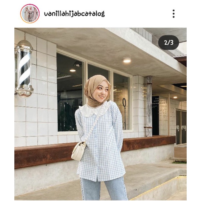 Houndstooth Blouse Blue size L by Vanilla Hijab