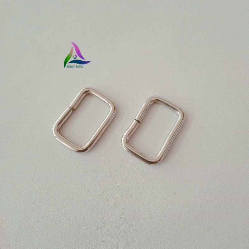 

RING KOTAK TAS BESI 2.0 CM SILVER