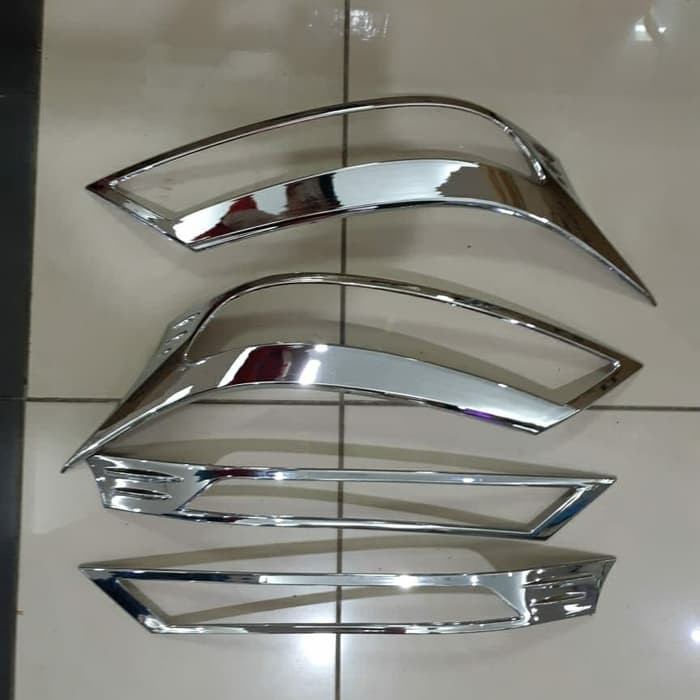 Garnish lampu chrome lampu depan AVANZA/XENIA 2019