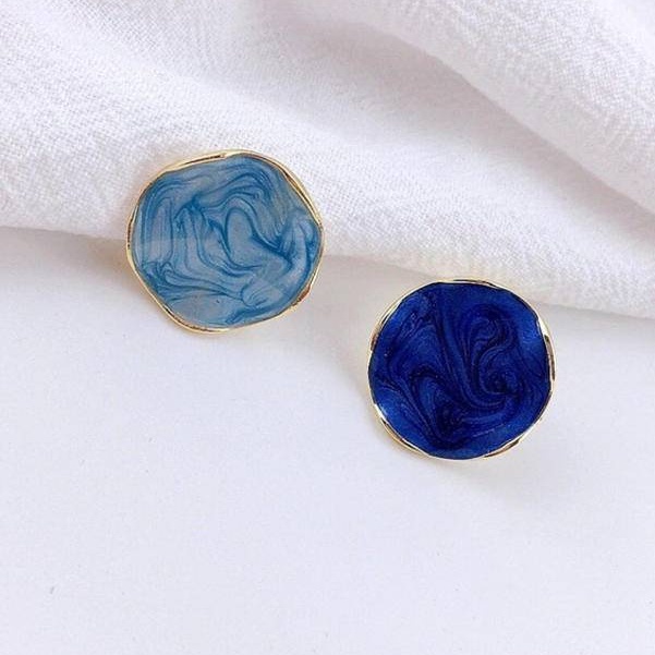 Anting Klip Tanpa Tindik Bentuk Bulat Asimetris Warna Biru Untuk Wanita