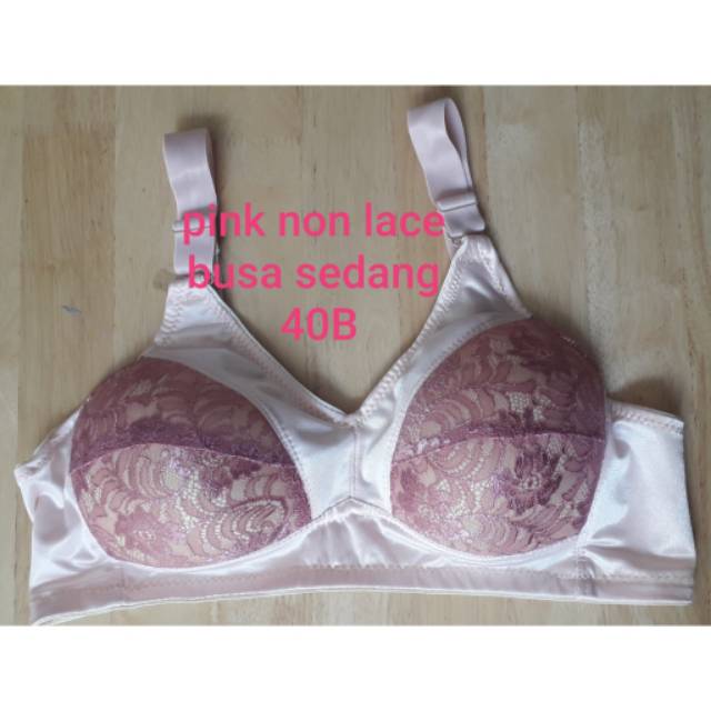 Bra Pabrikan Triumph 
Size 40B pink non lace 
limited Stock