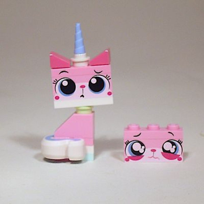 PART OUT LEGO MOVIE 70818 - UNIKITTY ( RARE )