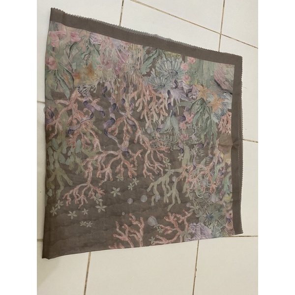 preloved buttonscarves mermaid taupe