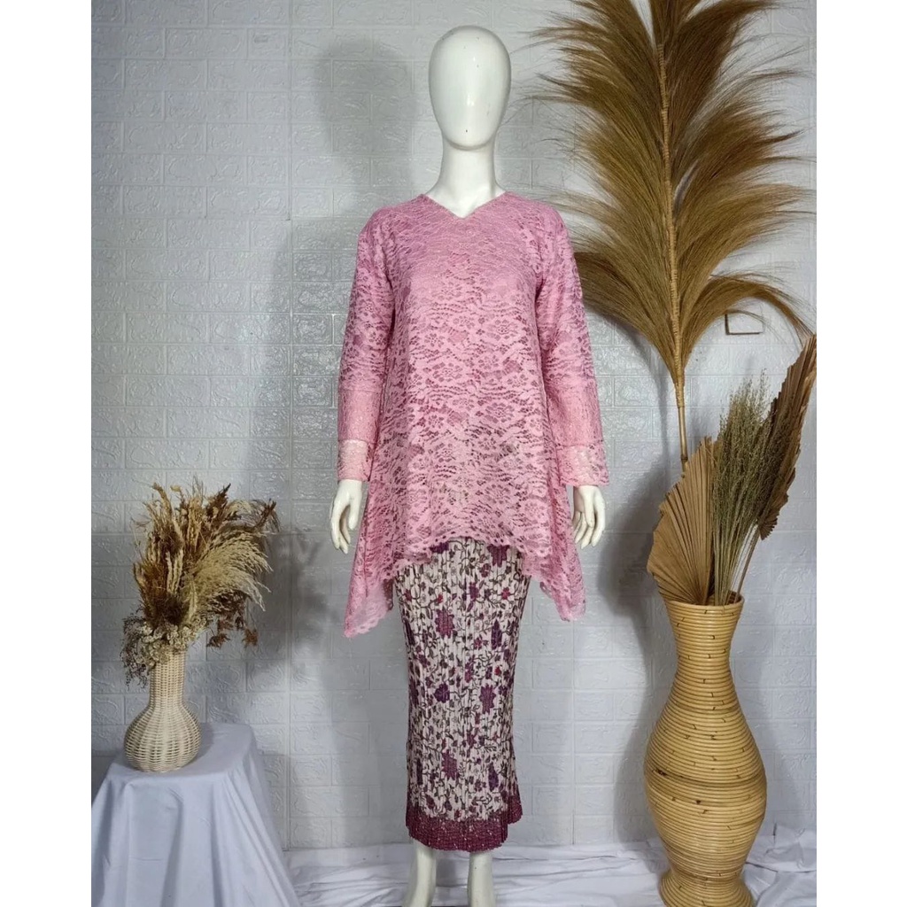 SETELAN KEBAYA BRUKAT RINJANI MILO / KEBAYA MODERN / MIX ROK PLISKET - Milo, M