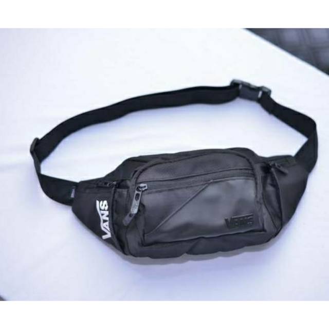 TAS VANSS WAISTBAG VANSS  TAS SELEMPANG VANSS