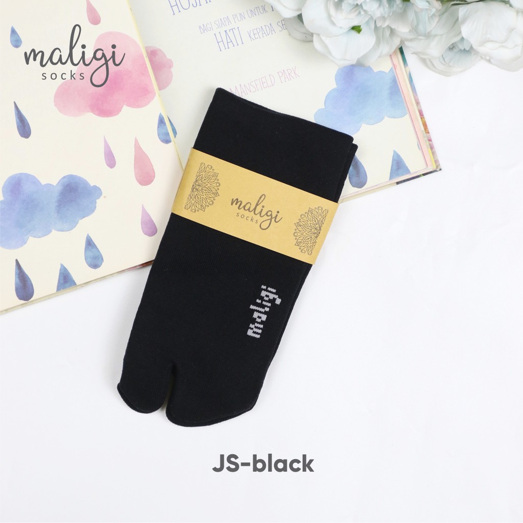 Kaos Kaki Jempol Panjang / Maligisocks / kaos kaki polos/ JL- Cream-BLACK