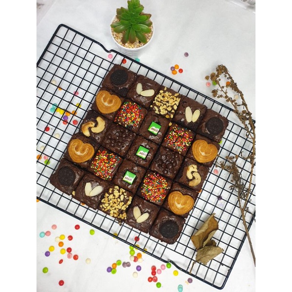 

Fudgy Brownies Panggang | isi 20-25 | Box 20x20