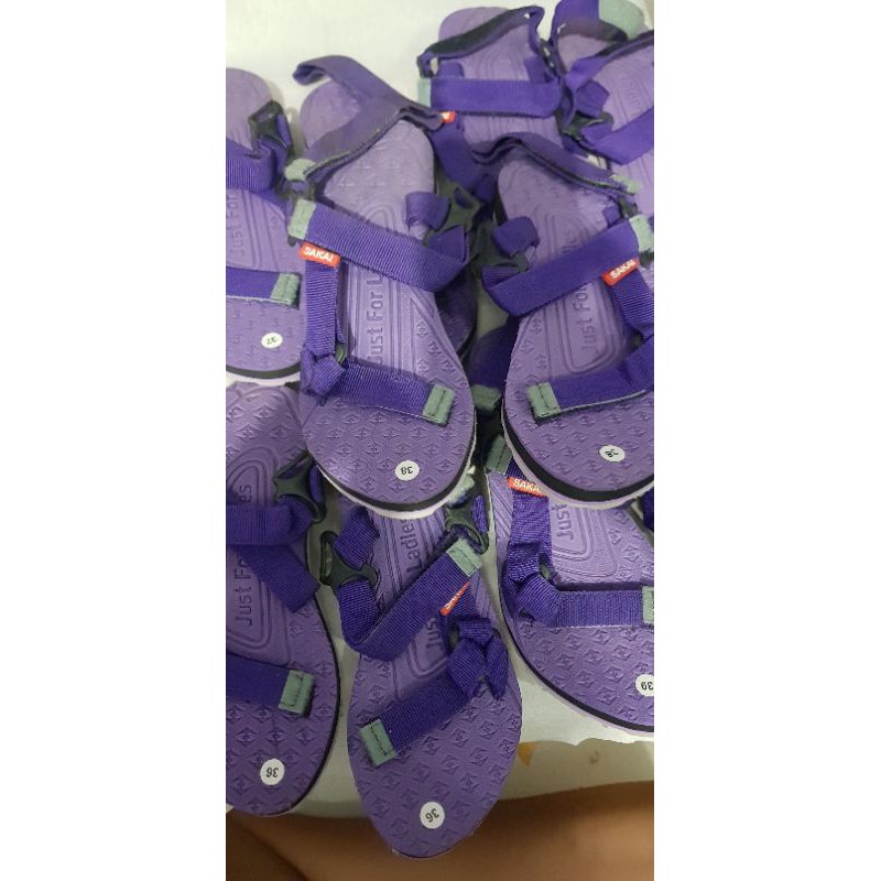 sandal gunung wanita ungu